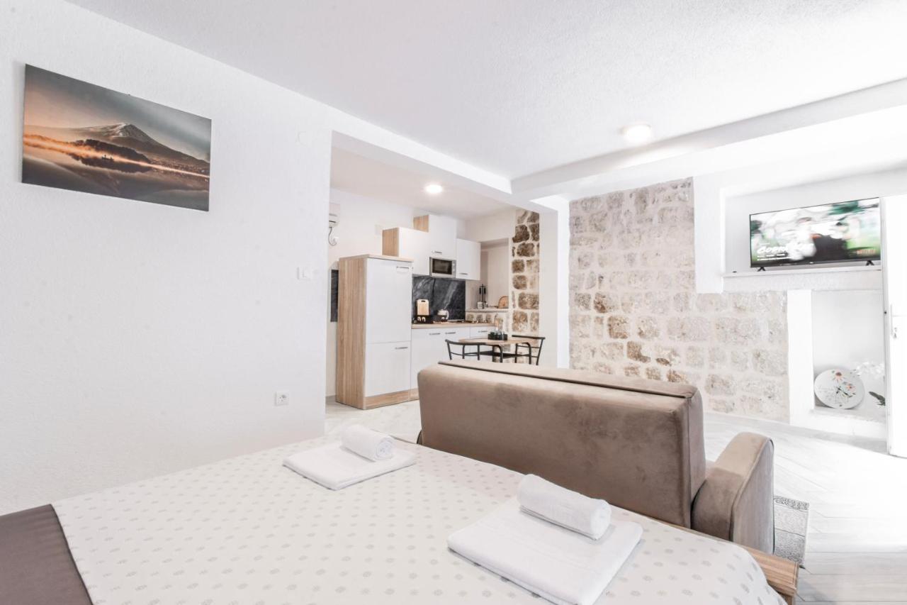 Apartments Florian Лопуд Экстерьер фото