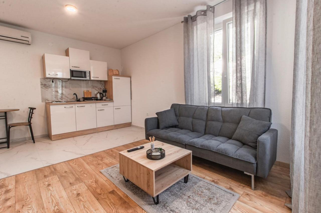 Apartments Florian Лопуд Экстерьер фото
