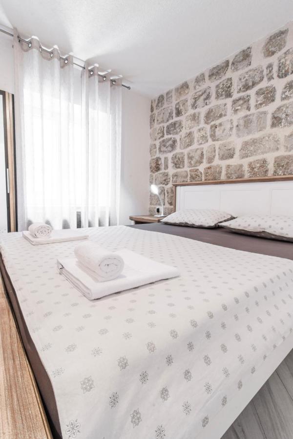 Apartments Florian Лопуд Экстерьер фото