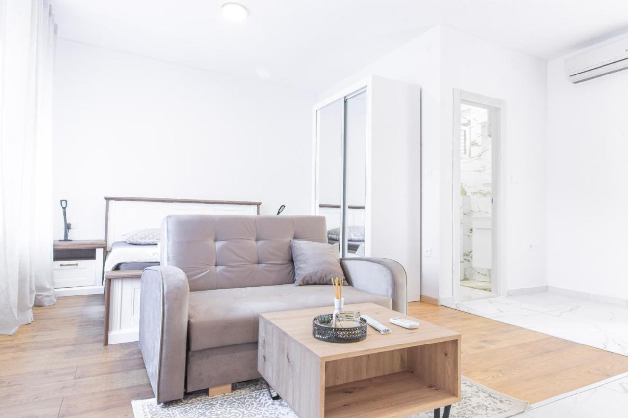 Apartments Florian Лопуд Экстерьер фото