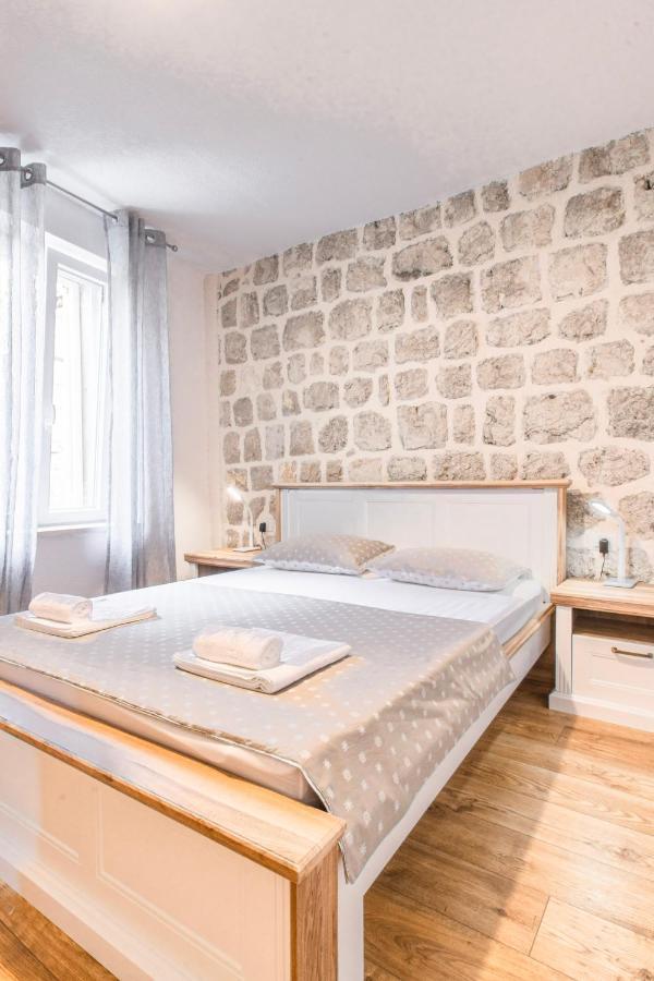 Apartments Florian Лопуд Экстерьер фото